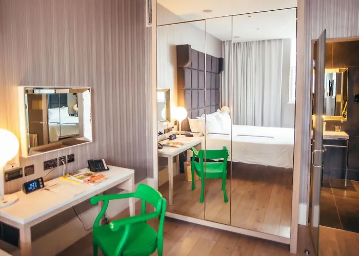 Hotel The On The Mile