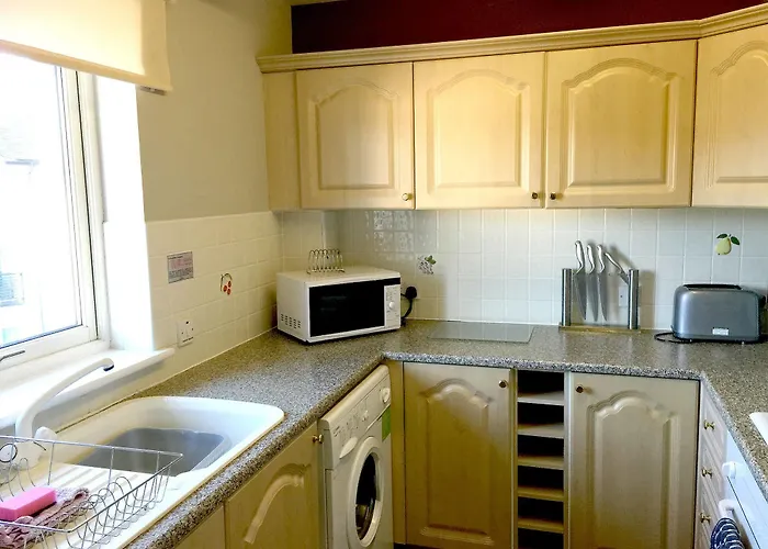 Edinburgh Aparthotel 4*