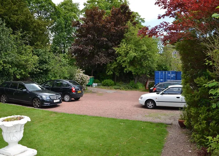 The Thrums Pensionat 3*