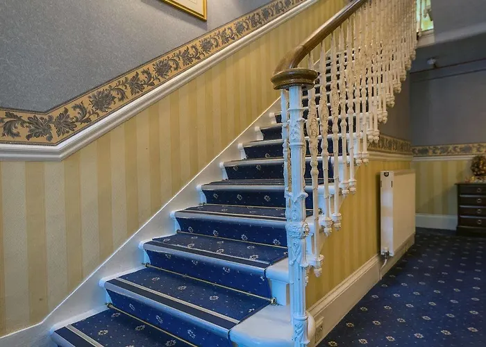 West End 4* Edinburgh