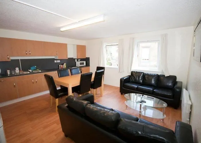 Destiny Student - Meadow Court