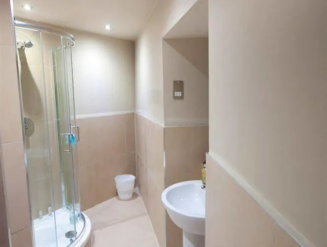 パーマーストン スイーツ 4* エディンバラ