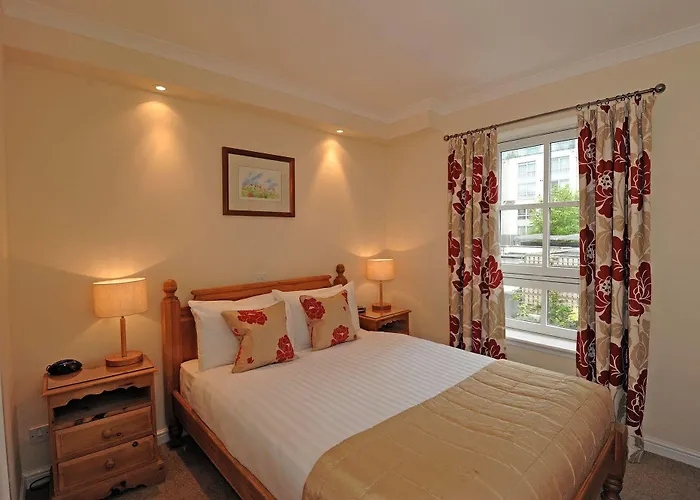 Fountain Court - Grove 4* Edynburg