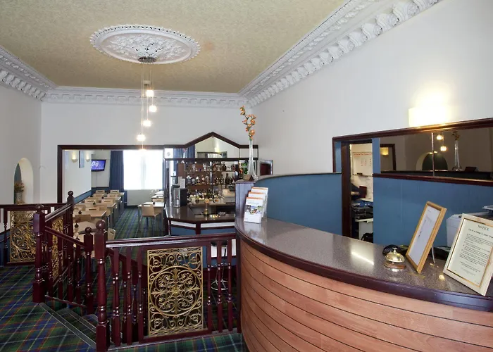 Otel Piries Edinburgh