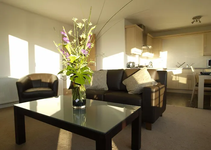 Fountain Court - Eq2 Lejlighedshotel 4*