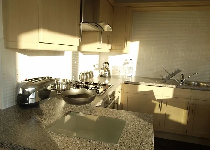 Fountain Court - Eq2 Aparthotel