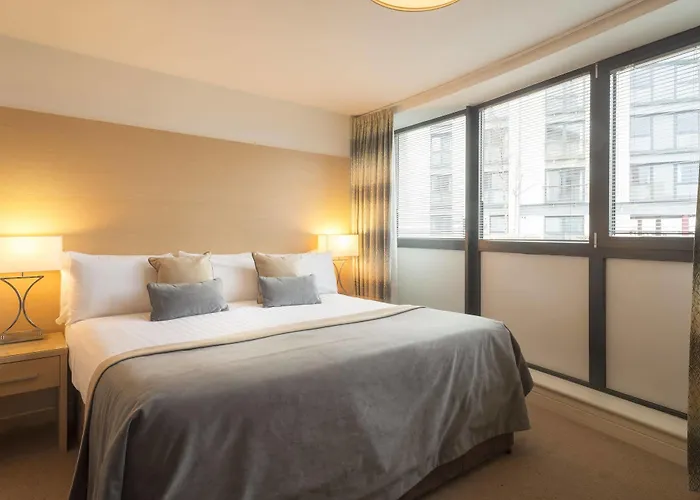 Fountain Court - Eq2 4* Edinburgh