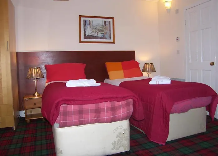 Ivy- Braveheart 3* Edinburgh