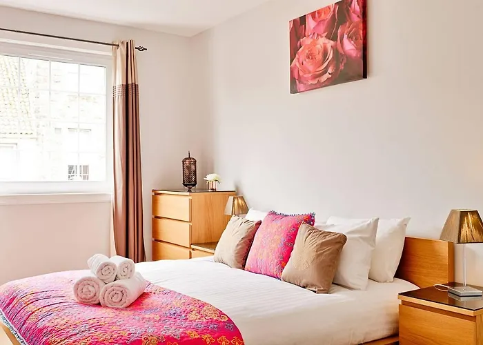 Joivy Bright Royal Mile Lägenhet