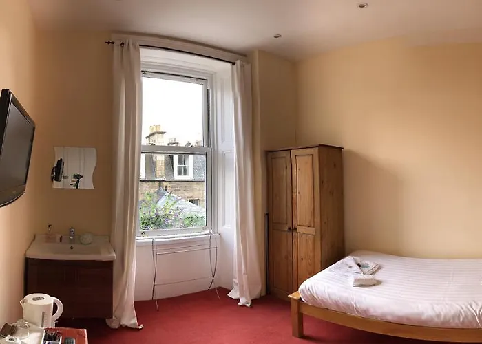 Cruachan 3* Edinburg