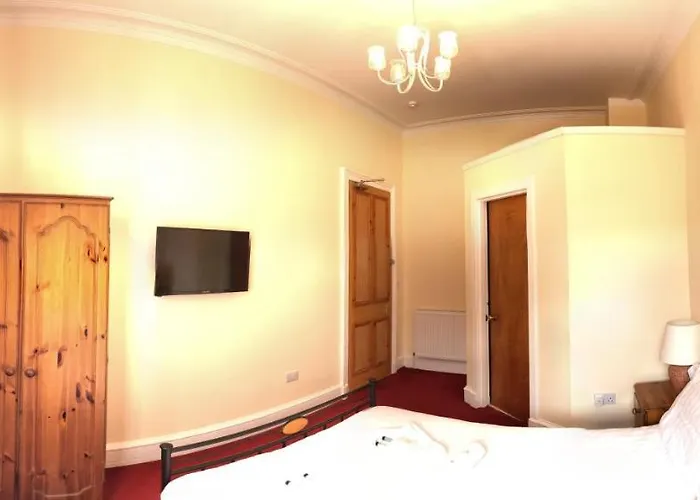 Cruachan 3* Edinburgh