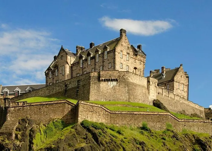 Апартаменты Grassmarket Studio *