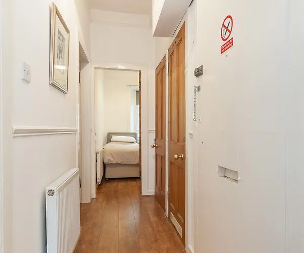 Old Town Edinburgh Apt, Walk To Castle, Royal Mile & Museums Edinburgh