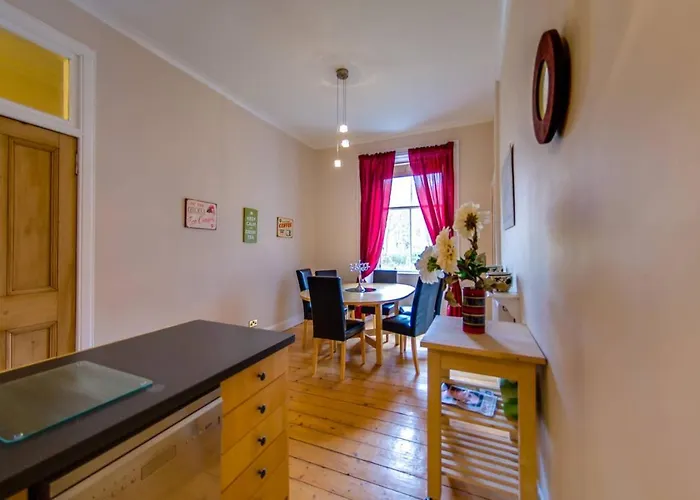 Joivy Spacious Next To The Meadows Apartman *