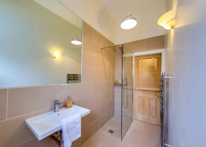 Joivy Spacious Next To The Meadows אדינבורו