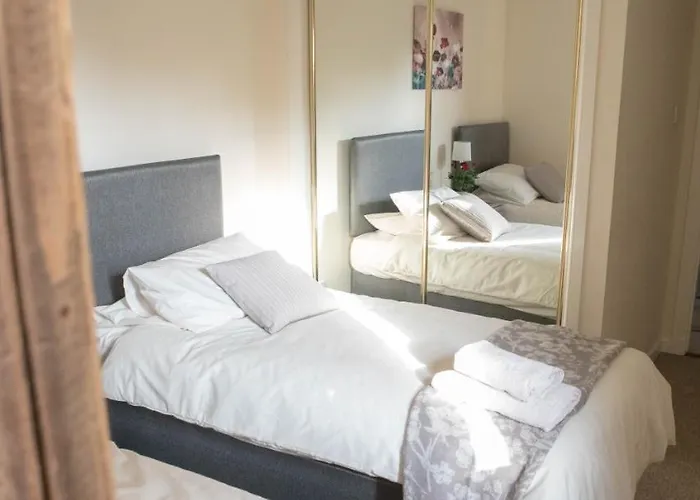 公寓 South Groathill - Lovely 2 Bed With Castle View *