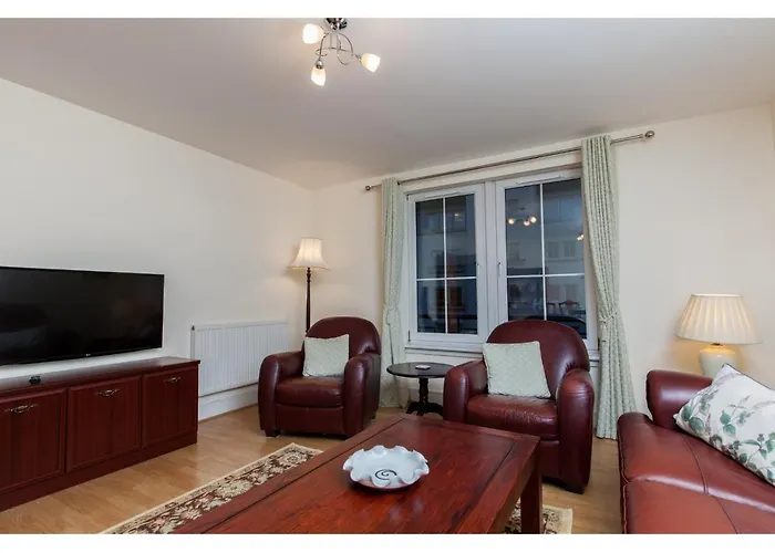 Apartment Spacious, Central *