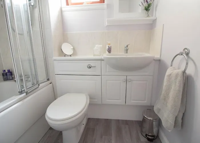 South Groathill - Lovely 2 Bed With Castle View Lägenhet