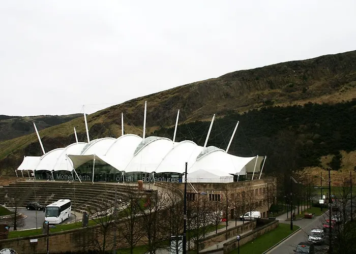 Dreamhouse Holyrood Park شقة إدنبرة