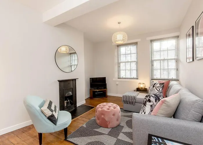 Altido Unique & Stylish Grassmarket Apt - Close To Castle 公寓