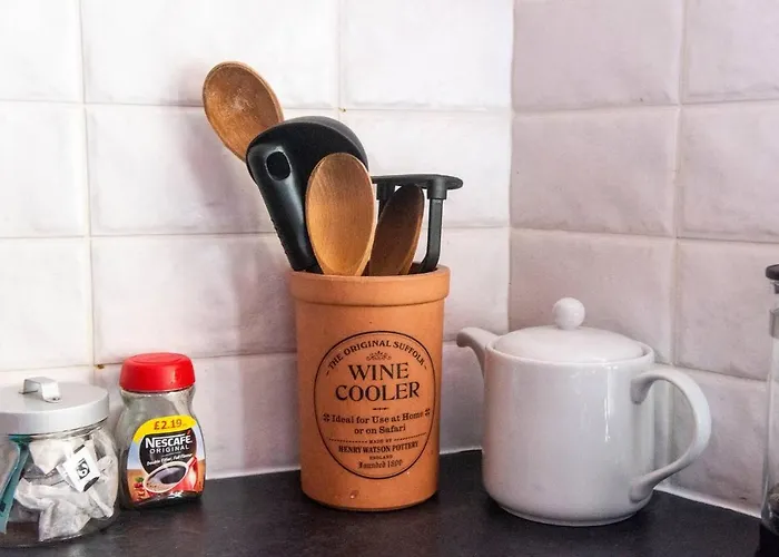 דירה Joivy Amazing Location - Charming By The Castle! אדינבורו