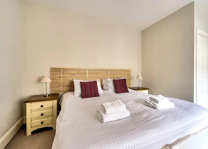 Apartamento Joivy Bright 1 Bed Flat, Close To Princess Street *
