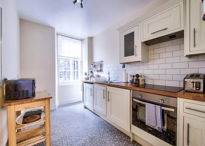 Joivy Stylish In New Town Edinburgh