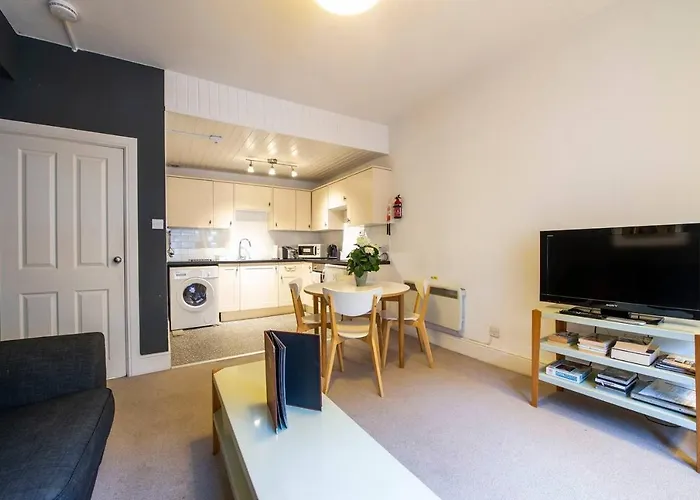 Joivy Charming Close To Centre * Edynburg