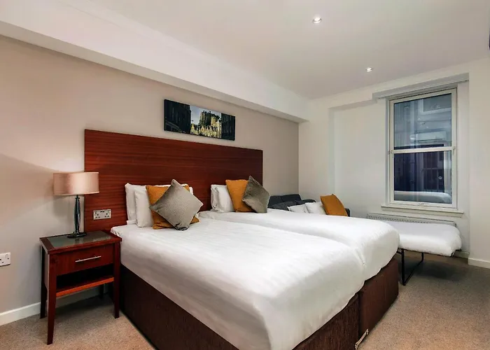 Stewart By Heeton Concept - 에든버러