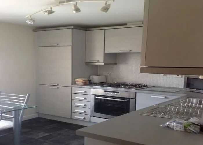 Lochend Serviced * Edinburgh