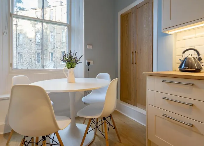 Serviced Daire Edinburgh