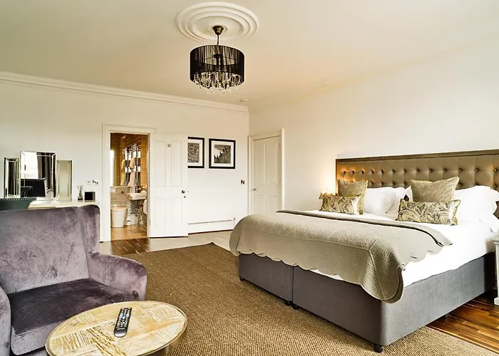 Joivy Luxury Flats On George Street אדינבורו