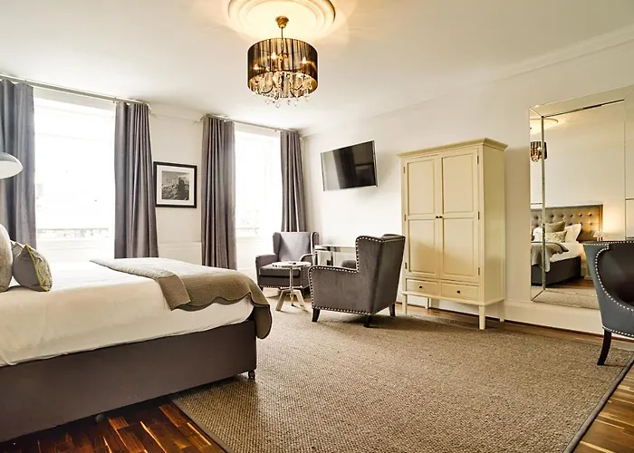 Joivy Luxury Flats On George Street * אדינבורו