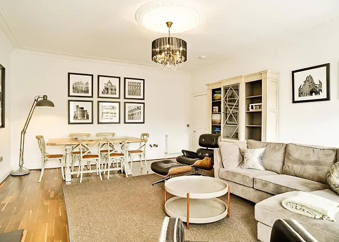 דירה Joivy Luxury Flats On George Street אדינבורו