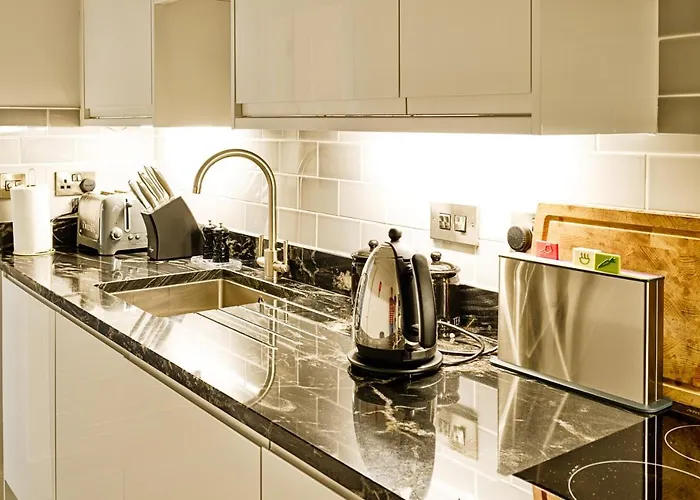 Joivy Luxury Flats On George Street דירה אדינבורו