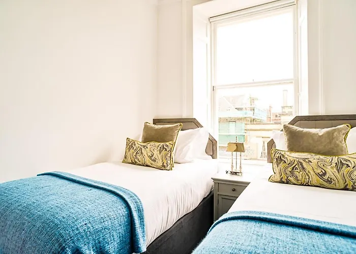 Joivy Luxury Flats On George Street