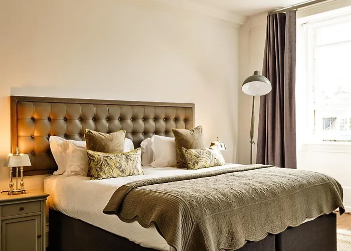 Joivy Luxury Flats On George Street *