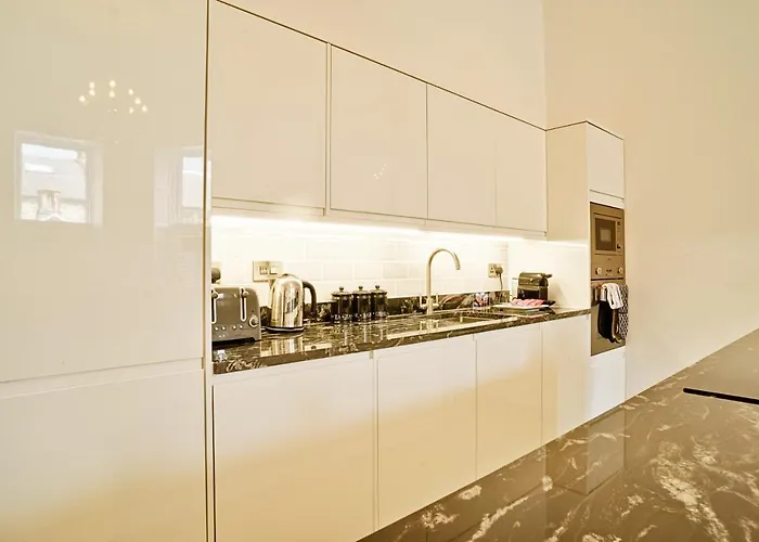 דירה Joivy Luxury Flats On George Street אדינבורו