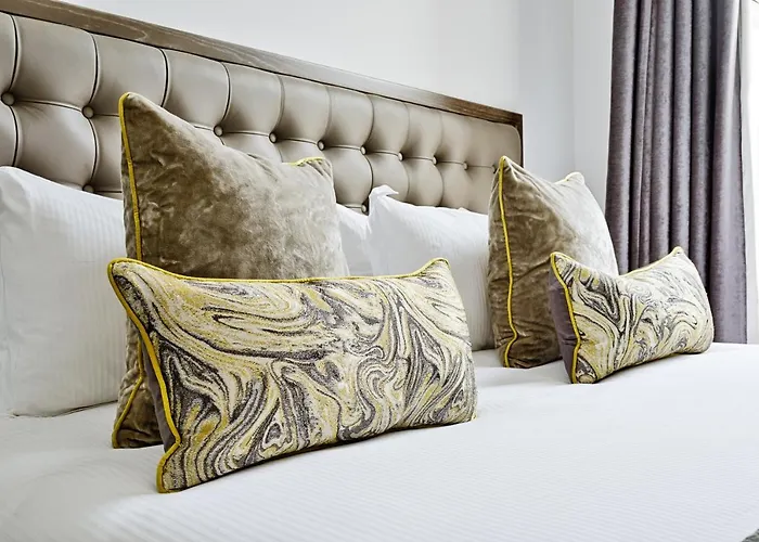 Joivy Luxury Flats On George Street דירה אדינבורו