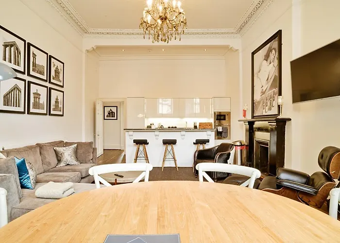 Joivy Luxury Flats On George Street * אדינבורו