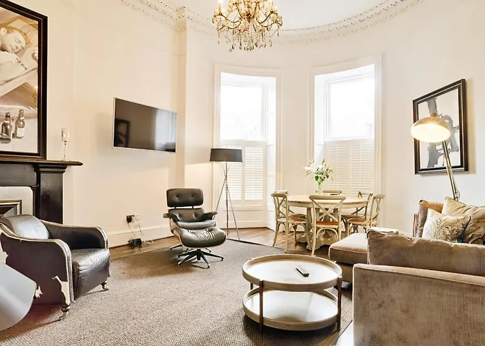 Joivy Luxury Flats On George Street *