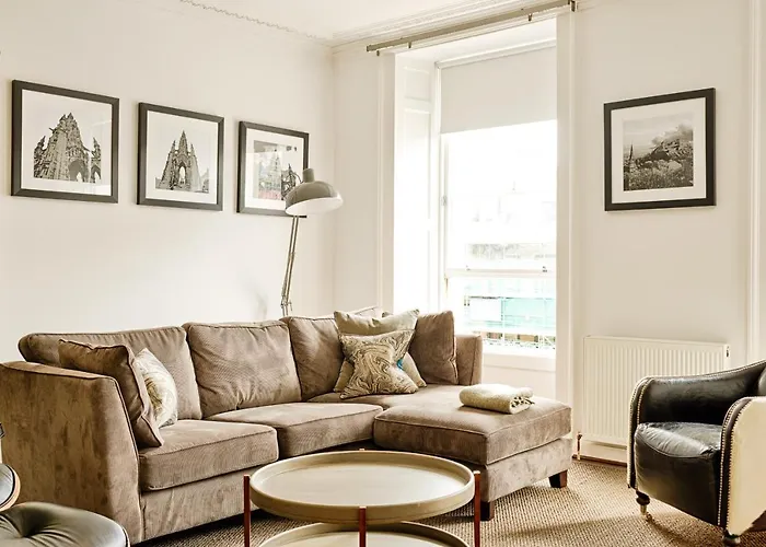 Joivy Luxury Flats On George Street דירה