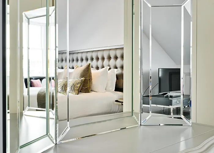 Joivy Luxury Flats On George Street דירה