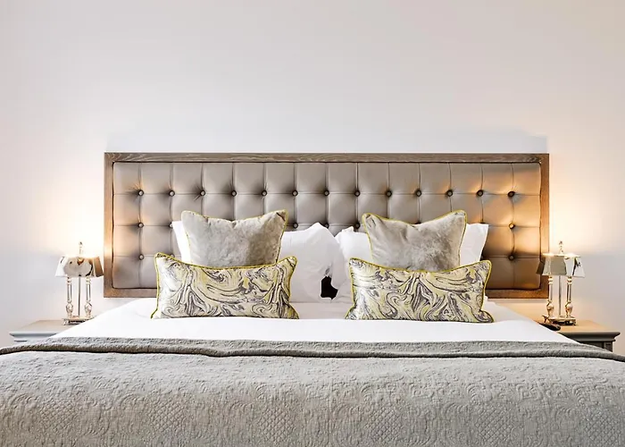 Joivy Luxury Flats On George Street דירה אדינבורו