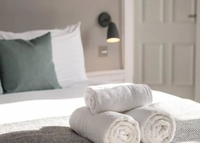 Apartament Joivy Spacious Close To Princes Street *