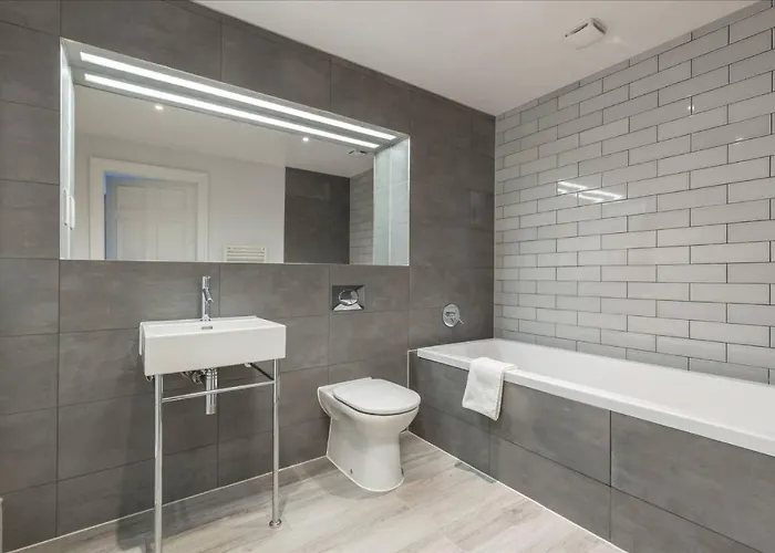 Joivy Luxurious Near Haymarket Station