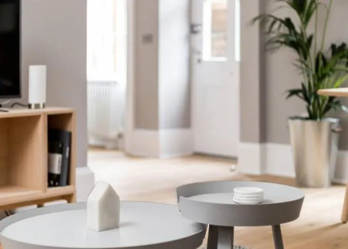 Joivy Luxurious Near Haymarket Station * Edinburgh