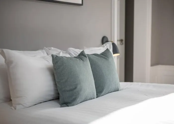 Joivy Spacious Close To Princes Street Edynburg