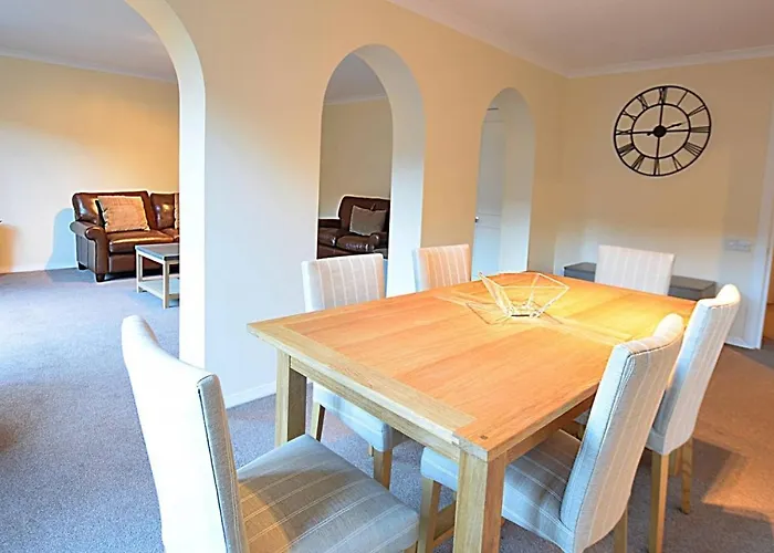 Joivy Historic Centre With Free Secure Parking - No Suvs *