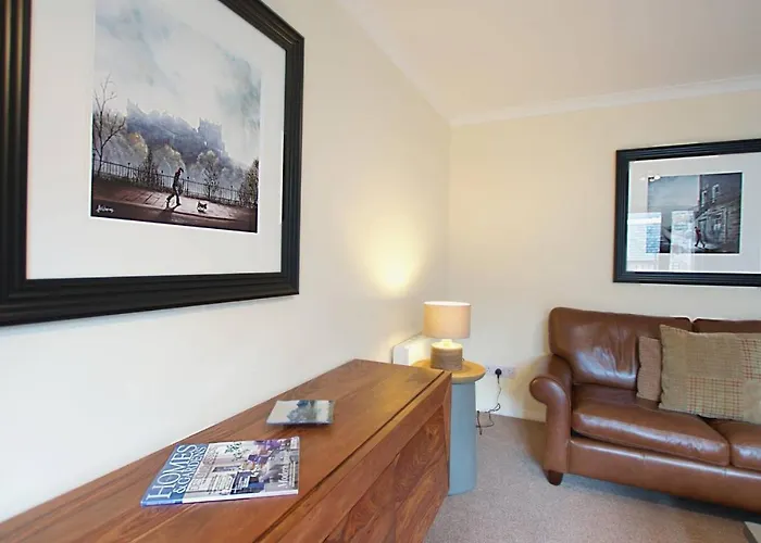 Joivy Historic Centre With Free Secure Parking - No Suvs דירה *